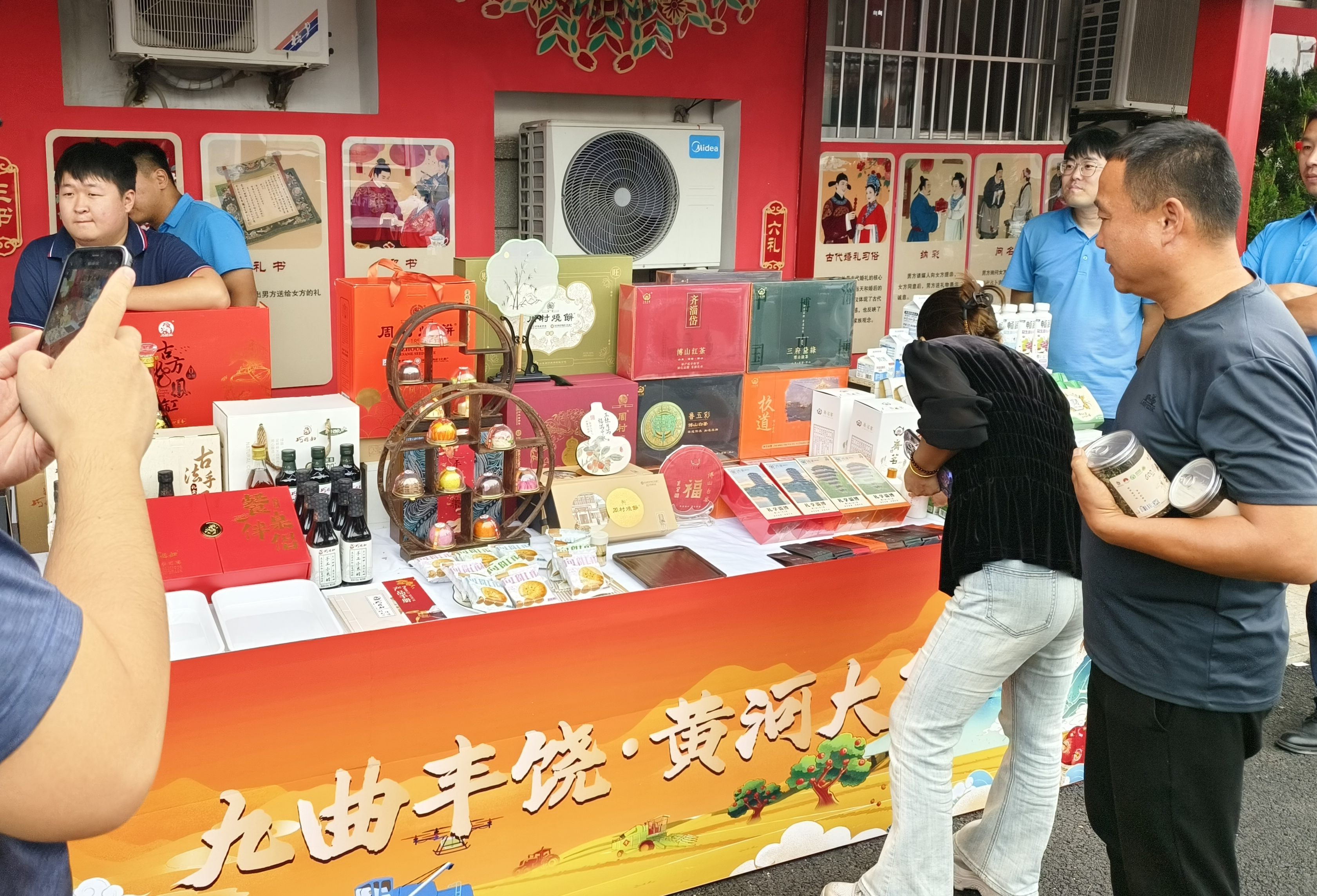 1759975890388749.png 1759975890388749.png